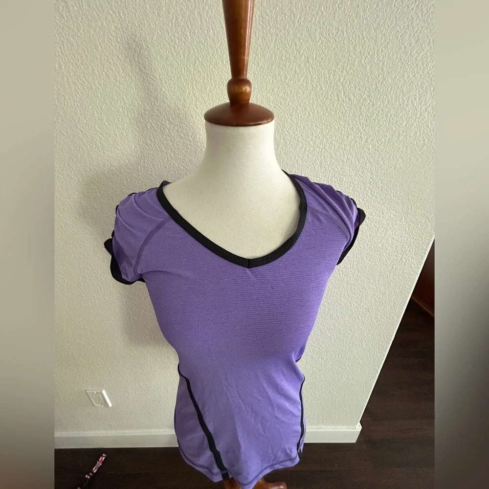 lululemon athletica Purple and Black Short Sleeve Top